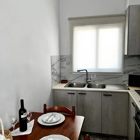 In The Heart Of Kato Apartament