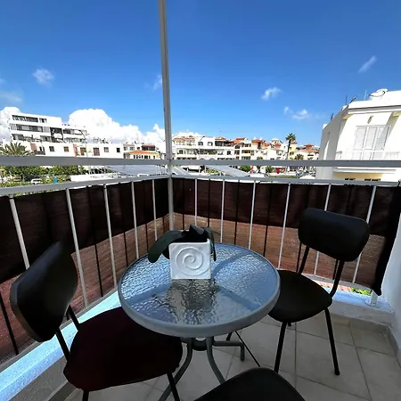 In The Heart Of Kato Apartament